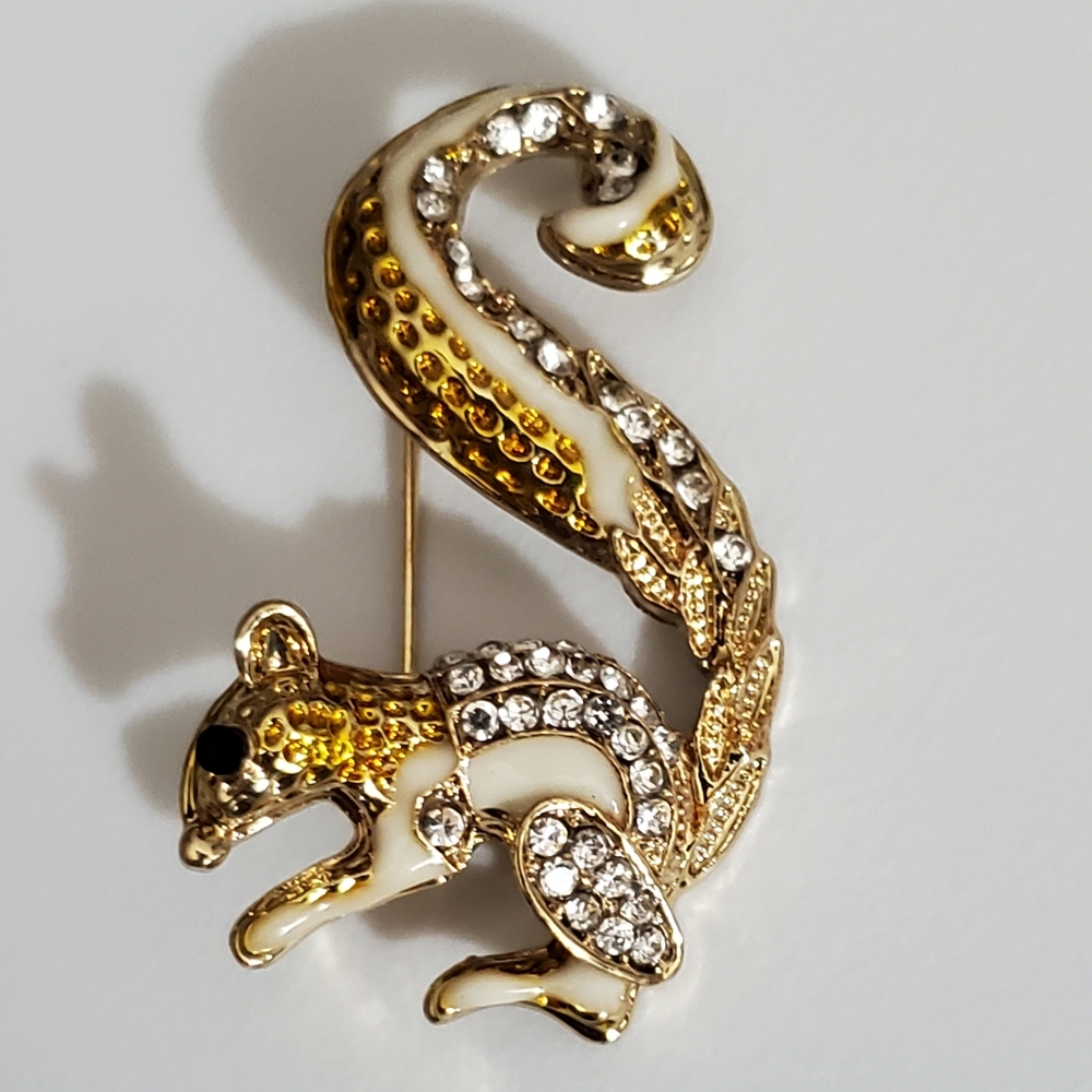 Squirrel brooch pin fall Autumn crystals enamel vintage style necklace pendant